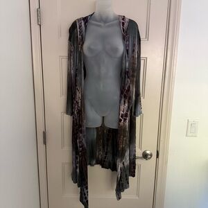 ⭐️ 5 for $25. Coin 1904 kimono cardigan